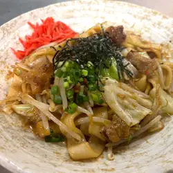 ホルモンニンニク味噌だれほうとう