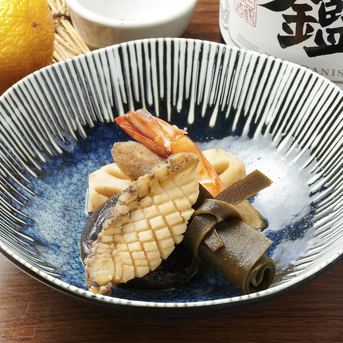 가게 주인이 엄선하는 신선한 해산물이 자랑.연회에 최적인 각종 코스도 준비되어 있습니다.