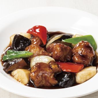 コクと香りの黒酢酢豚