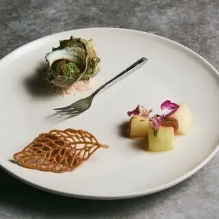 【2H飲み放題付き】誕生日や記念日に♪シェフ厳選ジビエと魚介のフルコース　8,800円