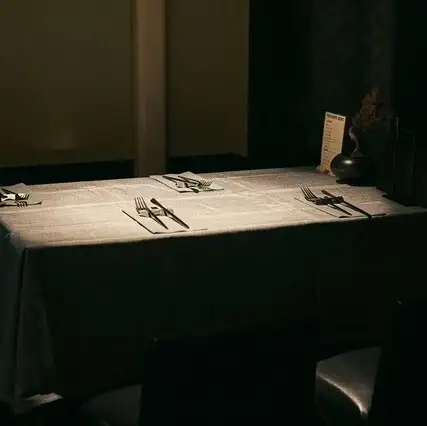 地理位置優越，距離澀谷站八公出口僅需步行 1 分鐘，是聚會或聚會的絕佳地點。餐廳內設有舒適的餐桌座位。它可以用於各種場合，例如女生之夜或與好友聚會。在舒適輕鬆的氛圍中，享受一段真正特別難忘的時光。