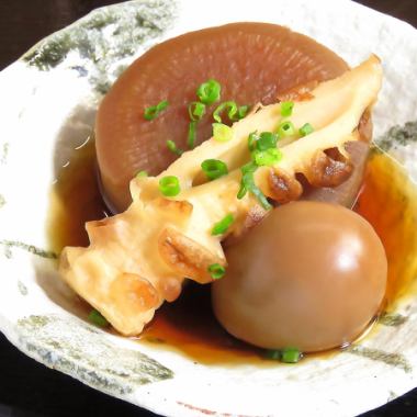 Plenty of soup stock ☆ Various types of oden 165 yen (tax included) ~