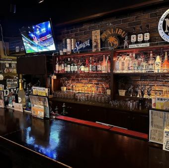 おひとり様でもカウンターでスポーツ観戦可能！