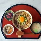 【贅沢ランチ】豪華牛めし・お重をお楽しみください♪