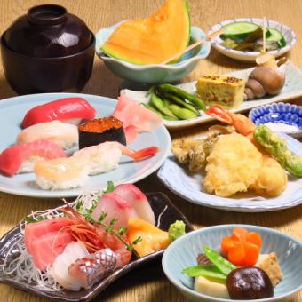 【花套餐】生鱼片、炒菜、炖菜等共8种 4,400日元（含税）