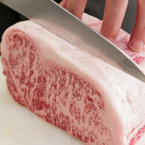 熟練の職人が手切りで提供