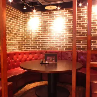 インテリアにもこだわり雰囲気抜群の本格中華♪会社宴会、飲み会、歓送迎会、女子会、合コンなど様々なシーンでご利用ください◎