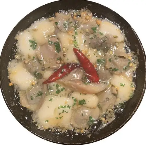 茶屋特製スパイスアヒージョ　肉