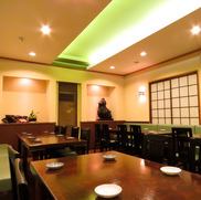 The banquet hall on the second floor can also be used as a private room for up to 10 people.