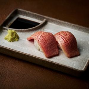 黒毛和牛A5肉寿司