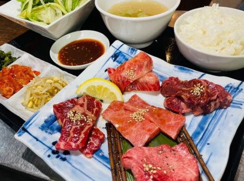 A. 焼肉定食
