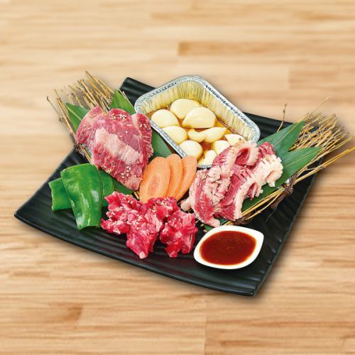 王道「牛カルビ三銃士」のスタミナ盛り