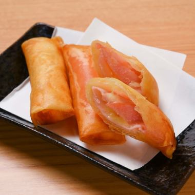 [Ham and cheese spring rolls] We also offer a wide variety of a la carte dishes such as fried foods and standard izakaya menus.