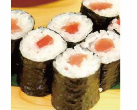 Tuna yam roll (1 roll) / Cucumber kimchi roll (1 roll)