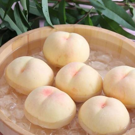 【冈山桃子无限量畅吃!苹果水果节】使用非标准桃子的县厅甜点自助餐 2500日元