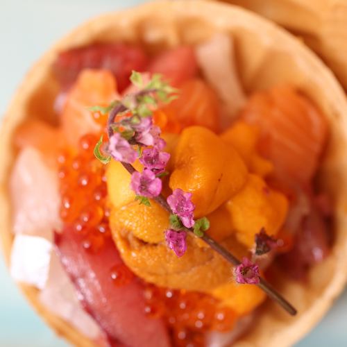 Seafood yukhoe sea urchin salmon roe