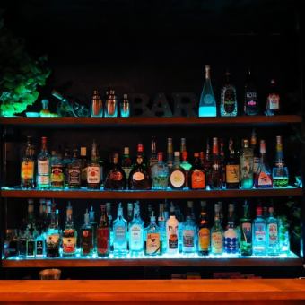 Open until late at night! There is a gorgeous bar counter in front of the counter seats♪ Great for drinking alone◎