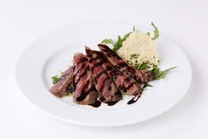 和牛のタリアータ