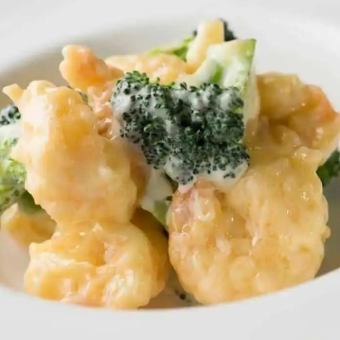 Recommended for New Year's and year-end parties ★ Large shrimp course with shrimp mayonnaise and fried shrimp dumplings, plus 2 hours of all-you-can-drink ♪