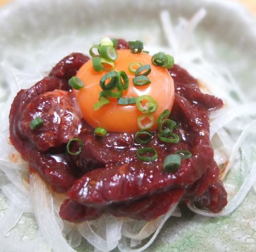 馬ユッケ