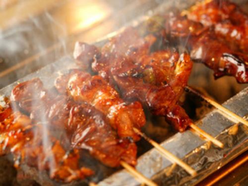 焼き鳥は「生」を炭火で