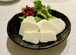 羊のハルーミチーズ焼き