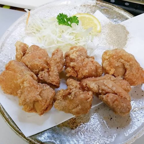 Fried chicken/fried chicken wings