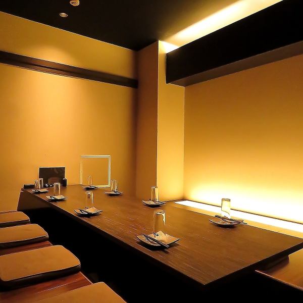 【2名～完全個室】2名様よりご利用可能な完全個室完備。雰囲気が良い店内♪人数に合わせて個室のお席のご案内もさせていただきます。記念日やお誕生日のお祝いなど、シーンに合わせてご利用ください！