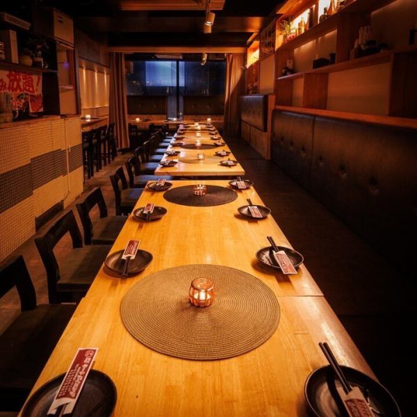 イベントの打ち上げなど、大人数様でのご宴会も大歓迎です。最大70名様まで収容可能な広々とした店内は、大人数様でもまとまって座れる大型個室も完備しております。新宿での会社宴会、誕生日、イベントの打ち上げに最適◎ご宴会を任された幹事様必見のクーポンもご用意しております♪