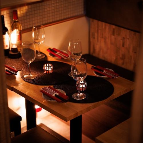 全席完全個室。ラグジュアリーな空間が贅沢な時間を演出