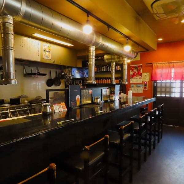 【おひとり様にもおすすめ】カウンター席もご用意しております。会社帰りにおひとり様でのご利用や、少人数で二軒目でのご利用などお気軽にお越しいただけます。サク飲み・サク飯にも◎皆様のご来店を心よりおまちしております。