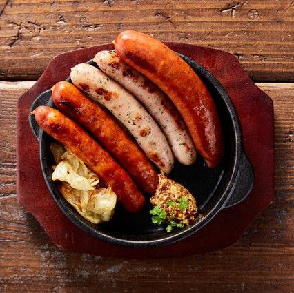 ソーセージ盛り合わせ