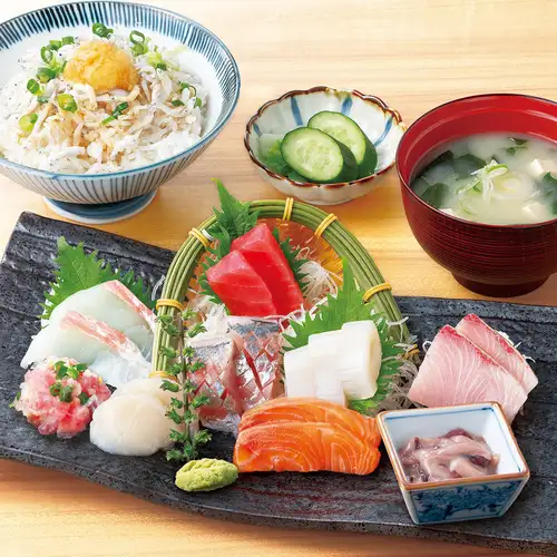 <오늘의 강추 생선 8 종! + 젓갈> 생선회가 맛있는 정식