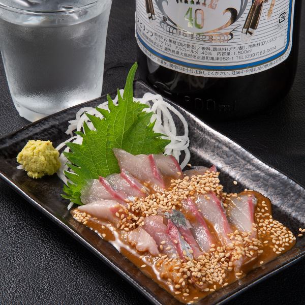 【自慢の焼酎との相性も抜群♪】鹿児島が誇るブランドサバは脂がのった極上の逸品！”むじょかサバの刺身”