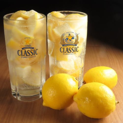 さっぱりとした一杯!アイスレモンサワー650円!