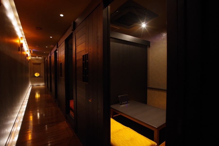 [Amber ~ Kohaku ~] is fully equipped with various types of private rooms and complete private rooms.We also accept reservations for up to 40 people, so please use it for various banquets such as second parties, parties, welcome and farewell parties and company banquets.We also have a course that is perfect for banquets.