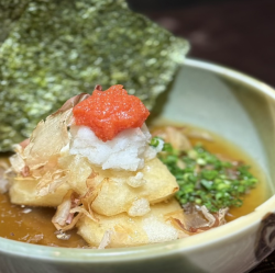 博多明太揚げ出し餅/ゴロゴロ山芋の山芋鉄板/親鳥のすす焼き/特製海老マヨ/エビの山葵マヨネーズ