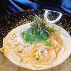 ヤリイカと明太子のクリームパスタ