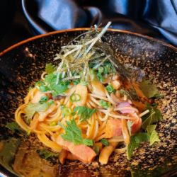 ベーコンとキノコと大葉の和風パスタ