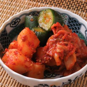 キムチ盛り合わせ