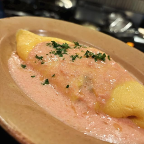 チーズオムレツ 青のりと明太子のクリームソース