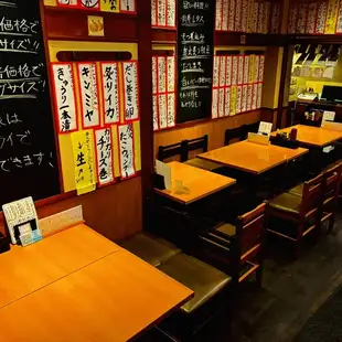 非常适合各种规模的聚会、女生之夜和家庭聚会！
