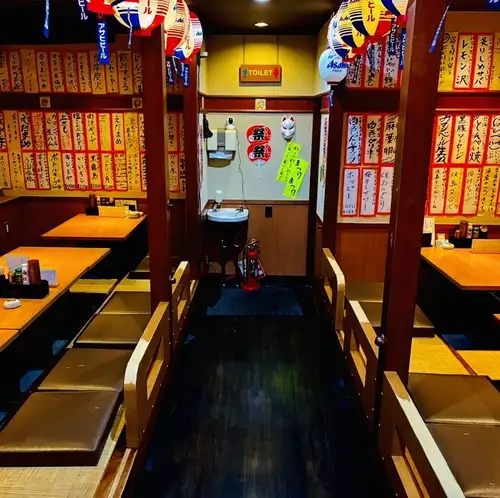 [Can accommodate banquets for up to 40 people]