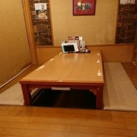 [Horigotatsu (up to 6 people)] A sunken kotatsu seat that is perfect for a drink after work or a second drink with friends.Please enjoy the live sashimi that we can offer because we are fully equipped with a fish tank.