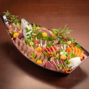 Striped jack live sashimi and sashimi boat