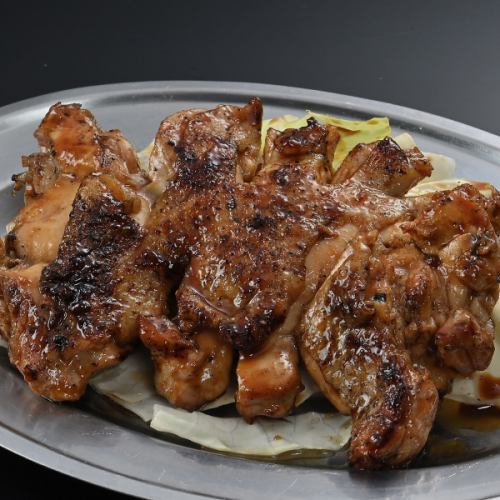 [New specialty] Grilled chicken thigh (sauce/salt)