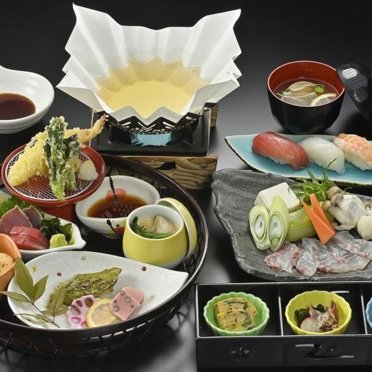 Lunch Basket Set [Fuga] Sea bream shabu-shabu, sashimi platter, sushi platter, tempura, etc. (Drink bar included)