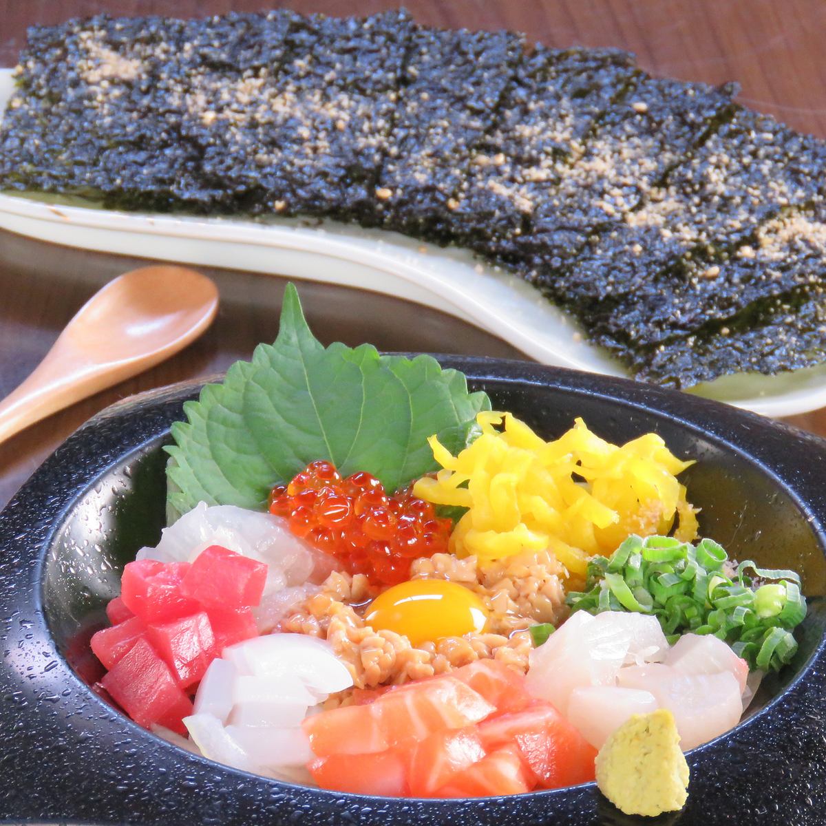 何を食べても美味しいと評判！仲間と家族とゆっくりとお楽しみ下さい！