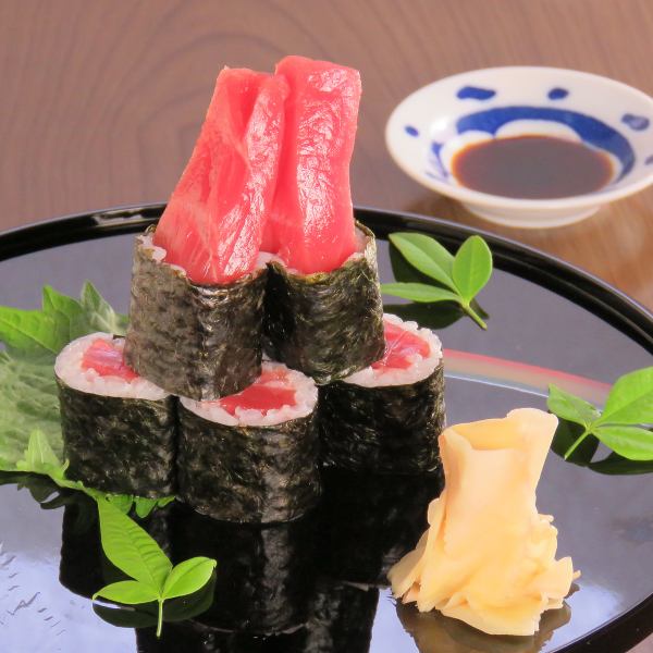 はみ出しトロ鉄火・サーモンイクラ・山芋梅肉