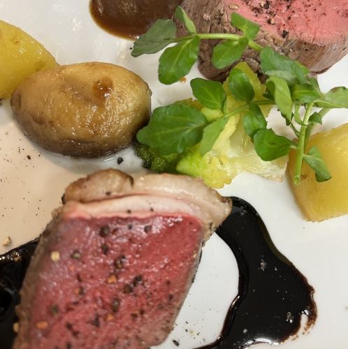 Christmas dinner course available only on December 24th and 25th: 7,000 yen